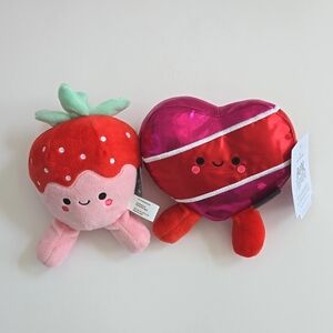 Hallmark Better Together magnetic plush: Strawberry and chocolate - NWT